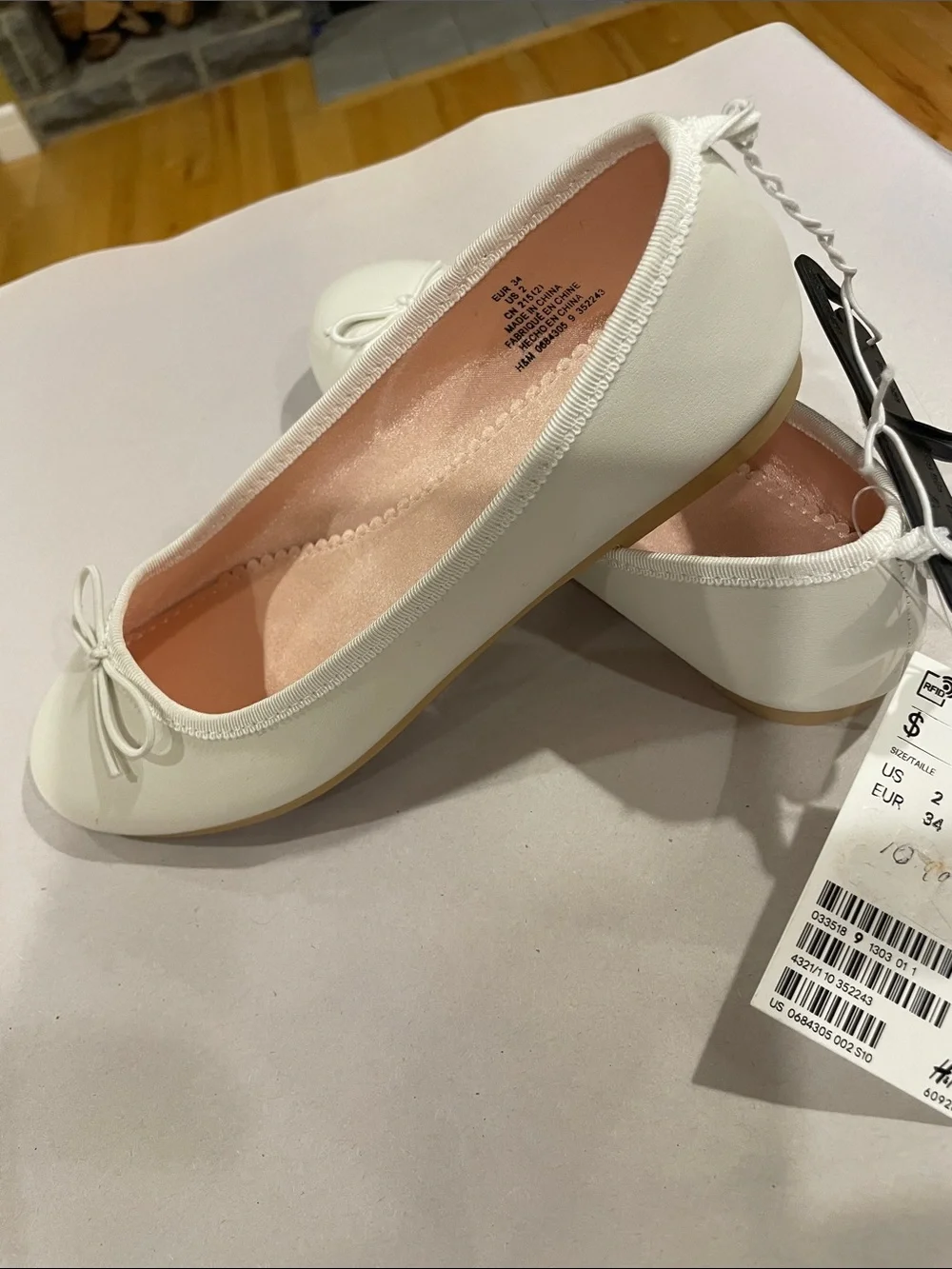 NWT H&M White Girls Ballet Flats with Pink Insole and Bow